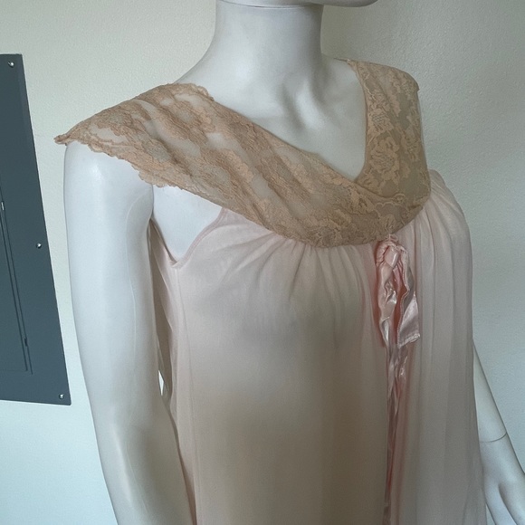 Vintage ILGWU 50’s Pink Nylon Chiffon Lace Layer Nightgown Aristocraft Medium - Picture 4 of 14
